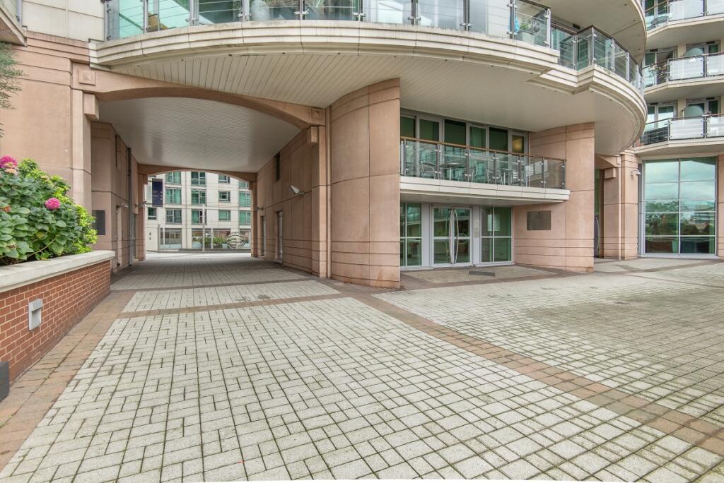 147-Fountain-Hous...