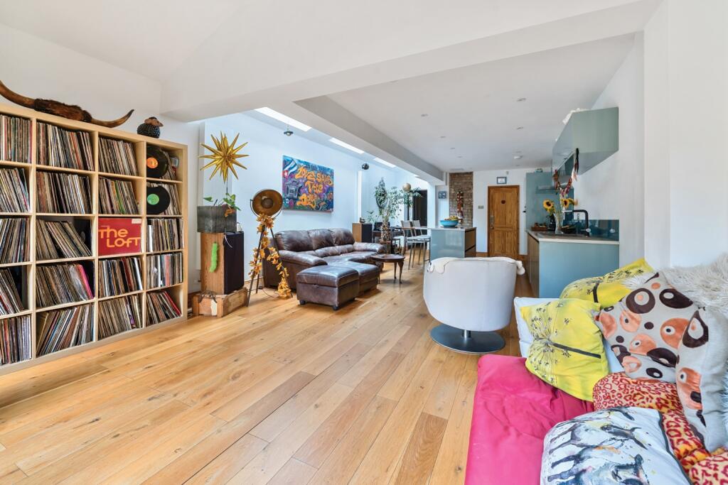 1316093-17-6874fe856598b