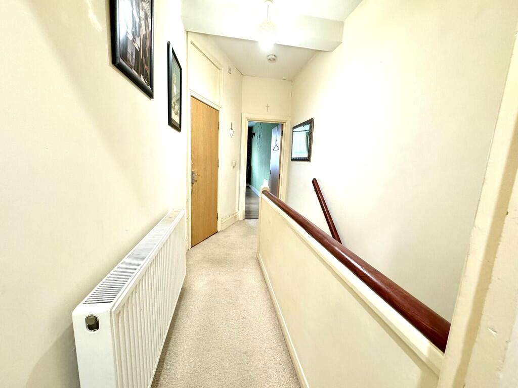 53a Woodgrange Dr...