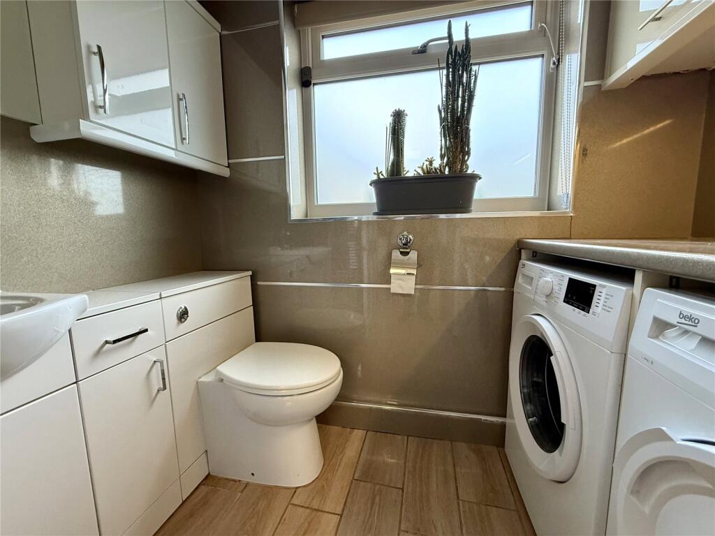 Wc / Utility Room