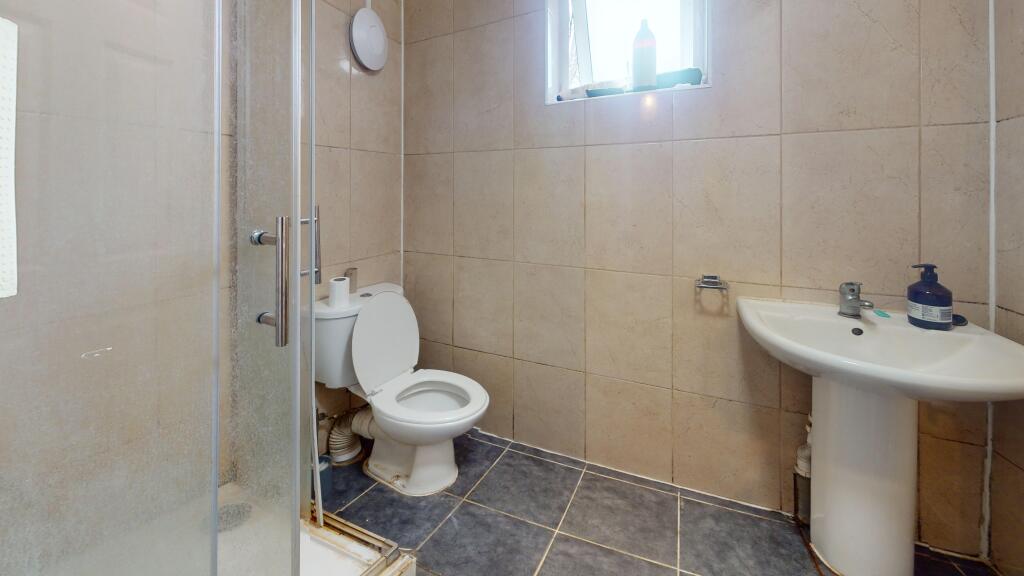 8 Brampton Park Road, Hornsey, London, N22 6BG