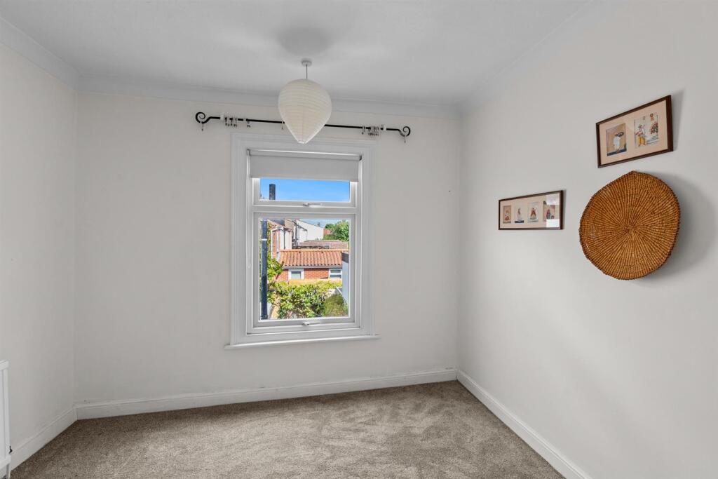 10SandringhamRd-027.jpg