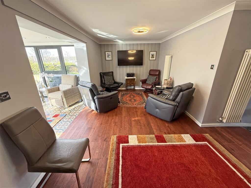 Living room.jpg