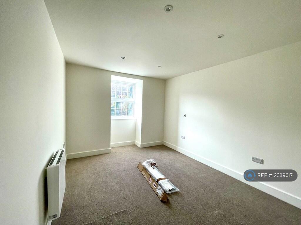 Double Bedroom