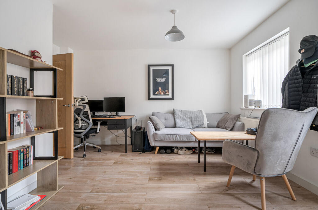 1313696-12-685a69...