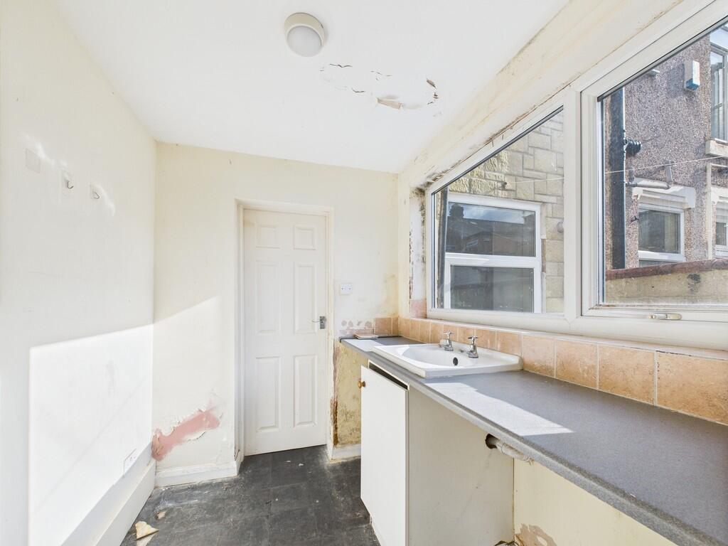 CAM01835G0-PR0270...