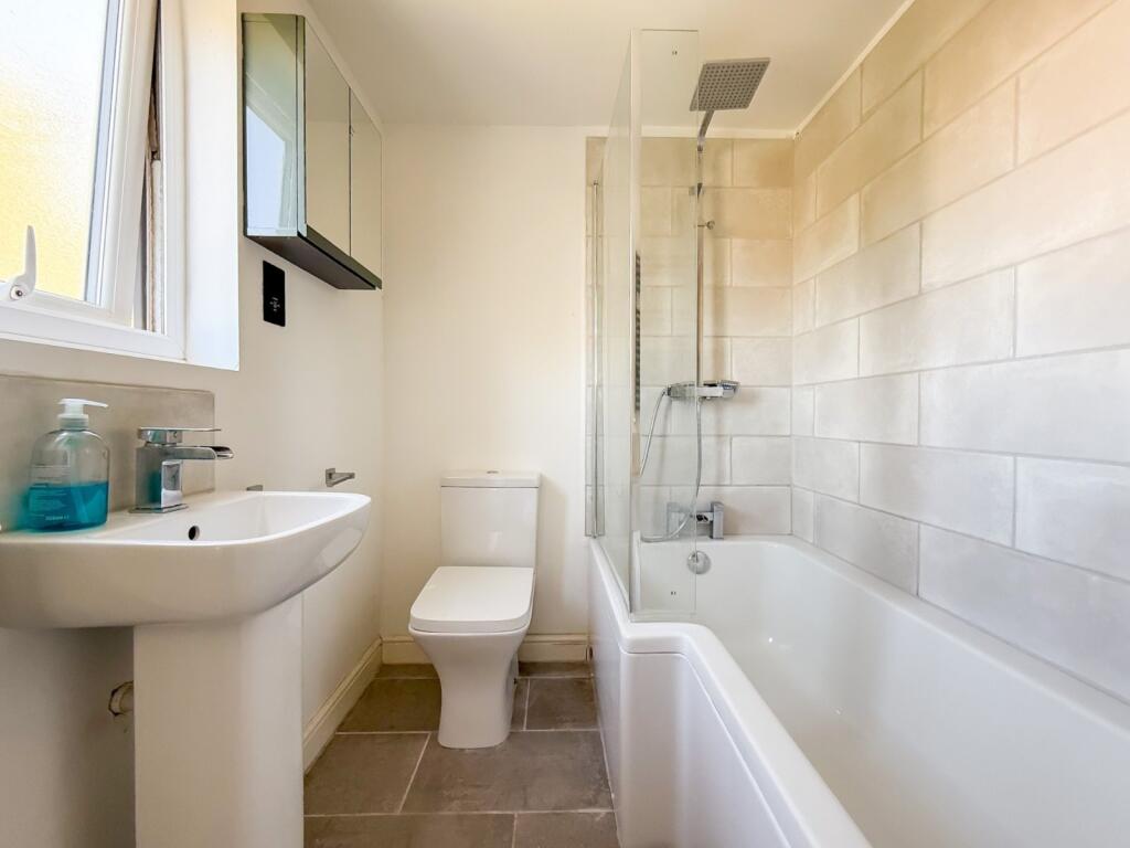 Bedroom Five Ensuite