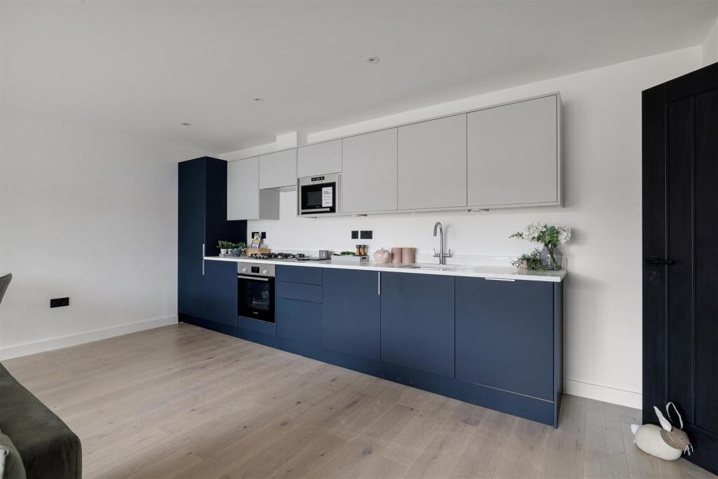 Cleveland House, E7