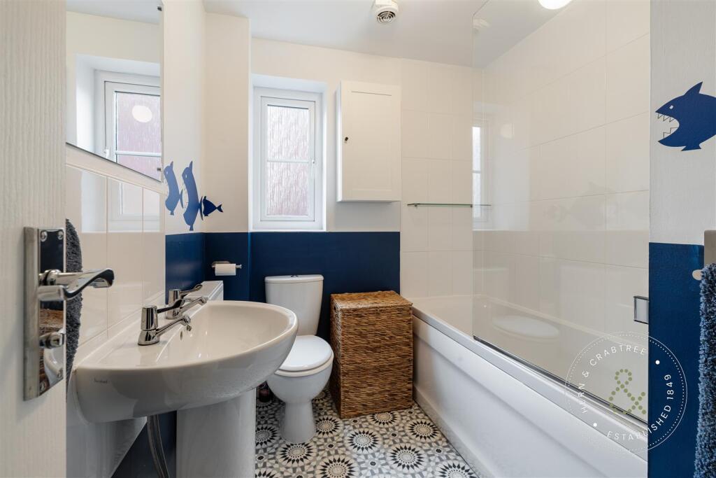 Ffordd Nowell, Hern Crabtree (27).jpg