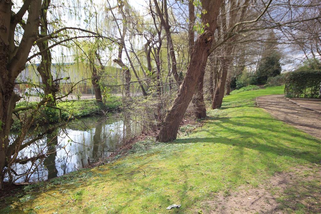 Holybrook