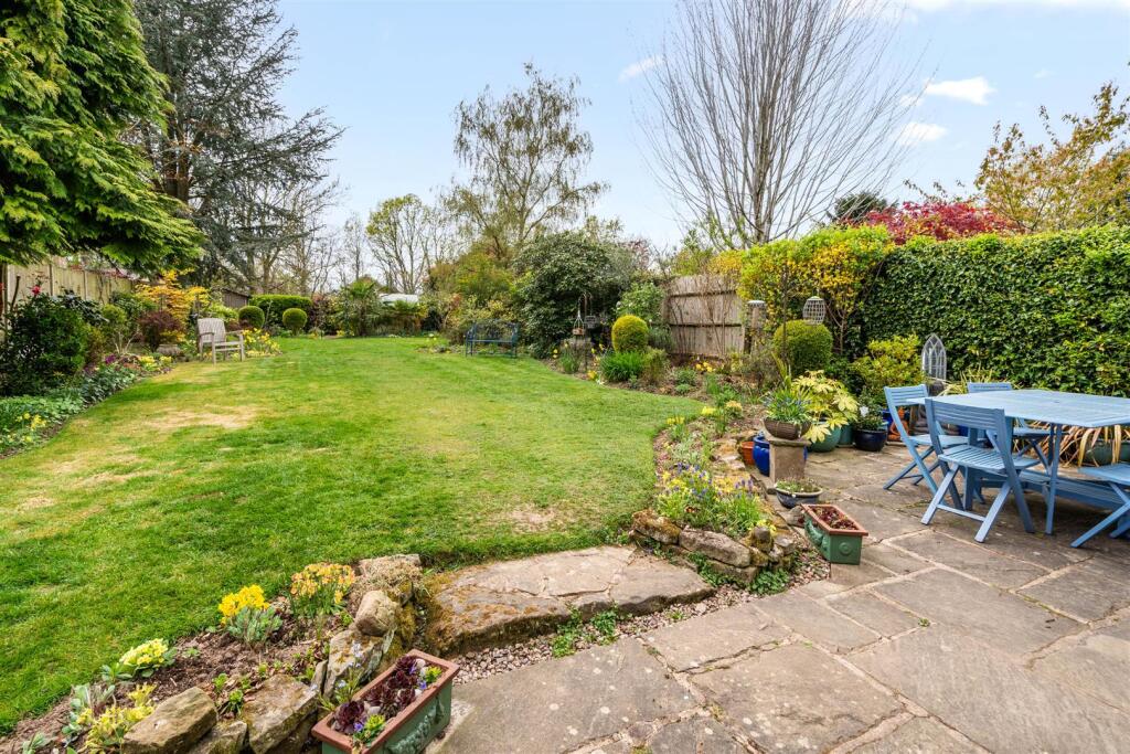 82 Widney Manor Road_8.jpg