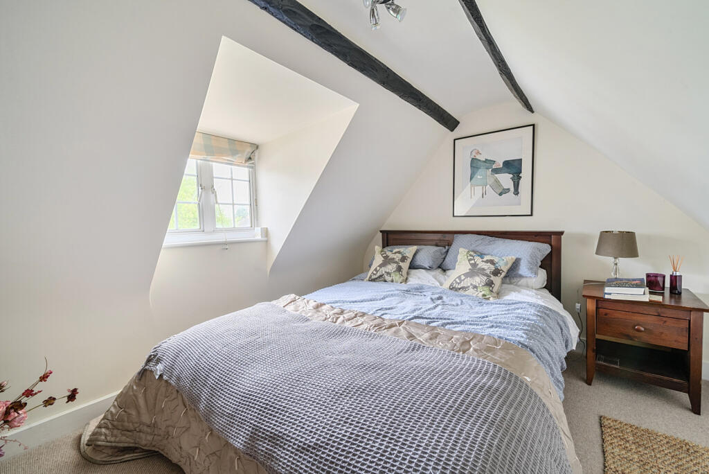 1300661-1-6839ded...