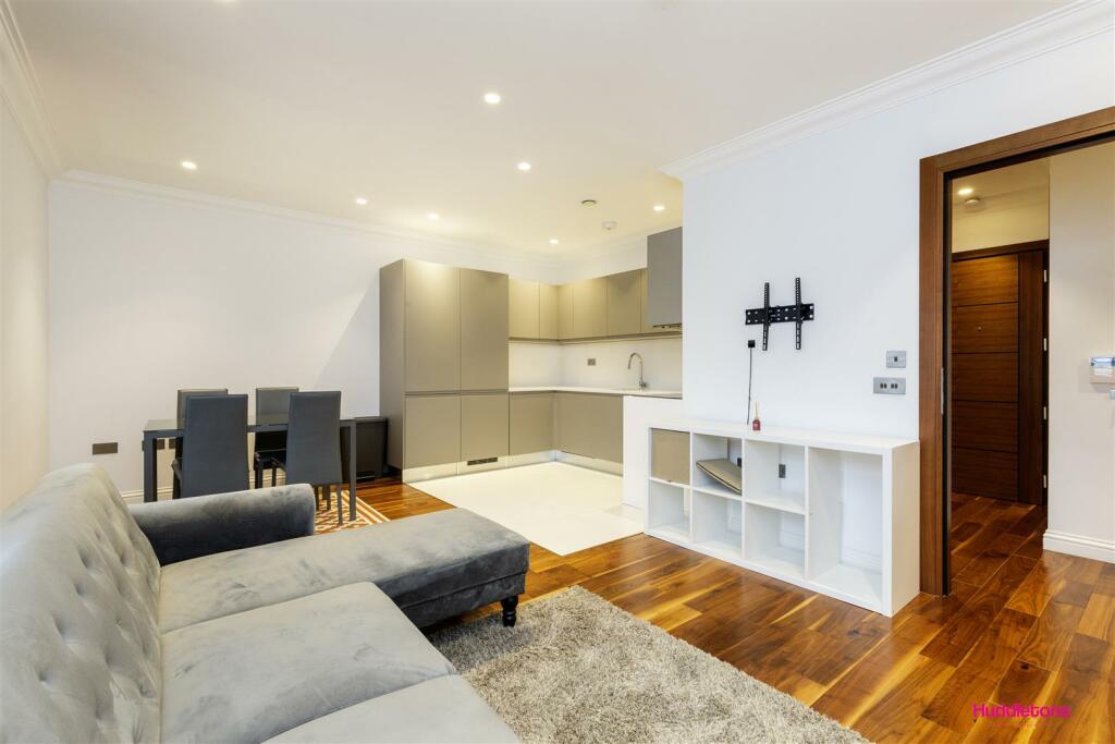Collingwood House -5