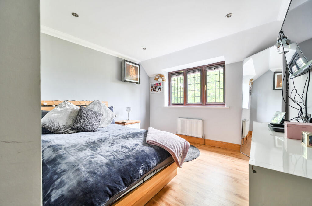 1301860-17-684235...