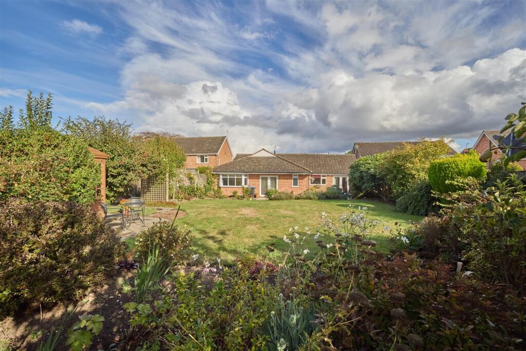 Station Road ES 22.jpg