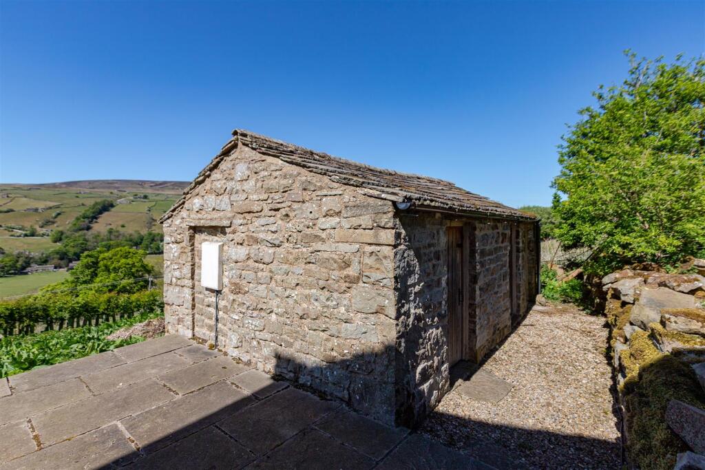 Outbuilding/ Utility