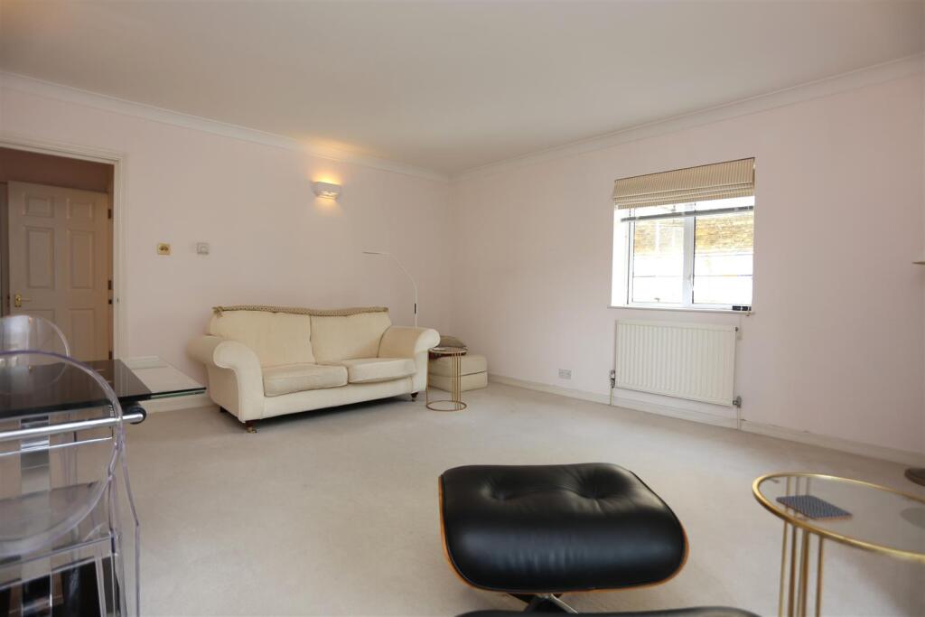 22 Vanbrugh Crt new25 (14).JPG