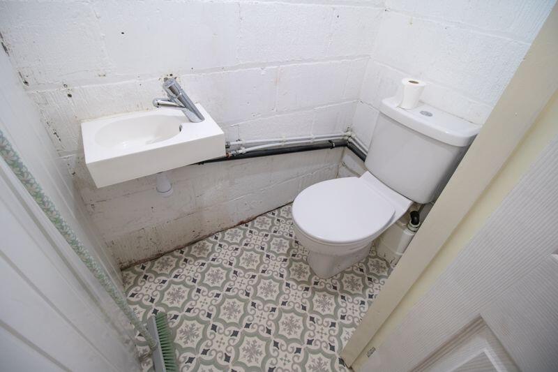 Downstairs W.C (Basement)