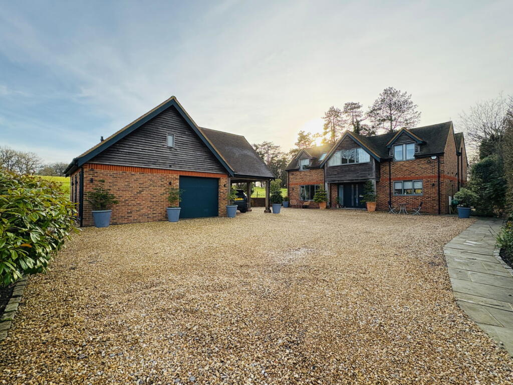 Furzen Lane, Ellens Green, Rudgwick, Horsham, RH12 3AR