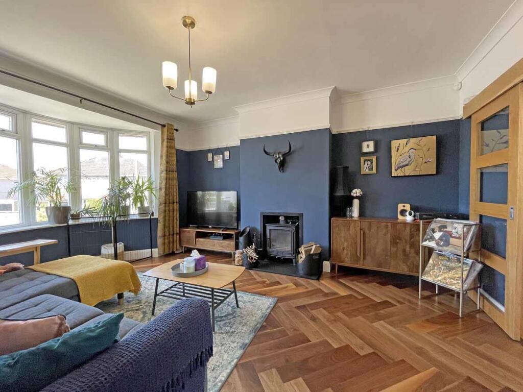 Beacon Down Avenue 40 - Lounge 2.jpg