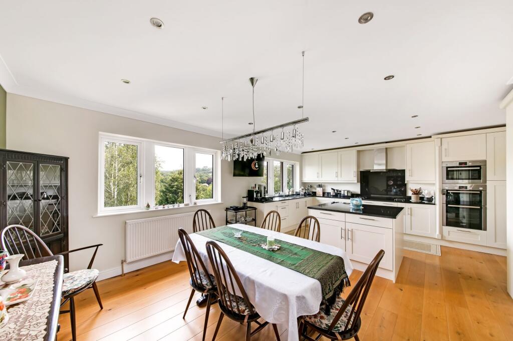 DINING LIVING KITCHEN