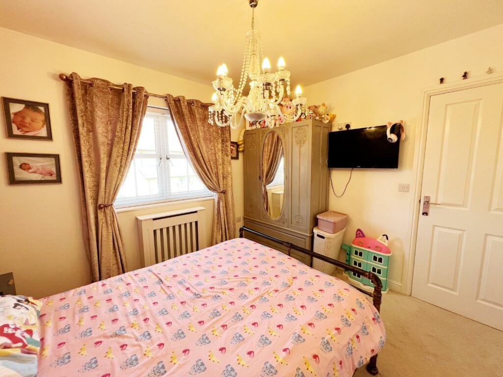 Bedroom 2 pic 2.jpg