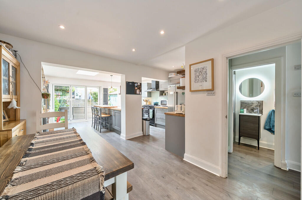 1302263-13-684017...