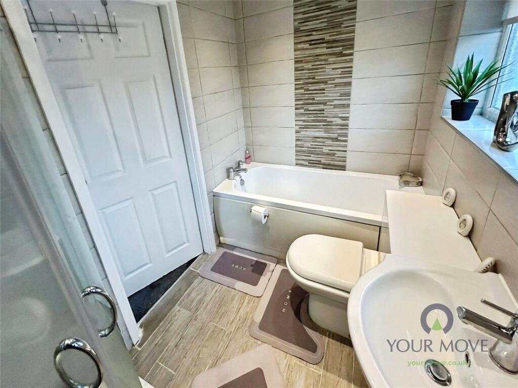 Bathroom/Shower W.C