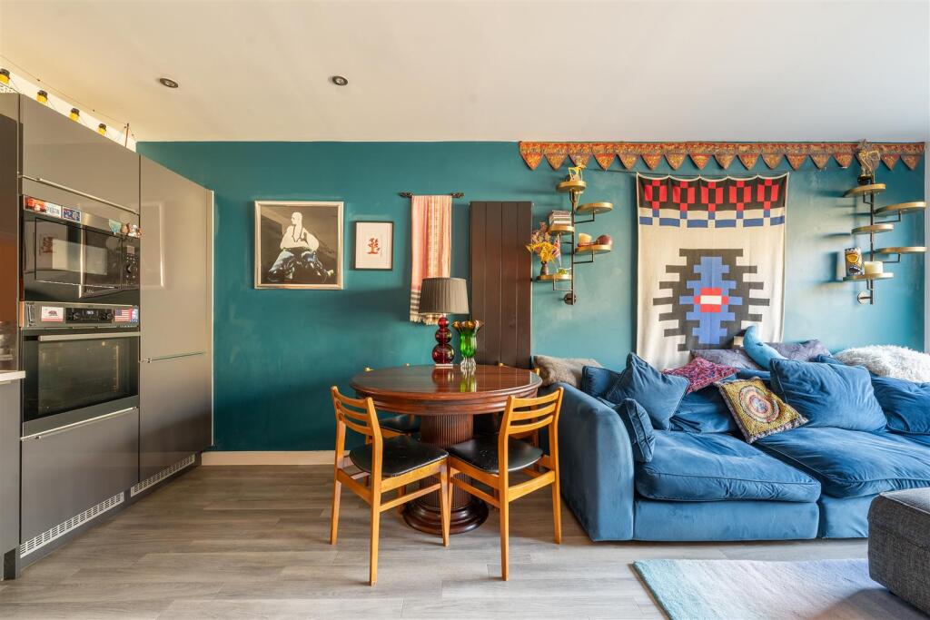 Collendale Road, E17