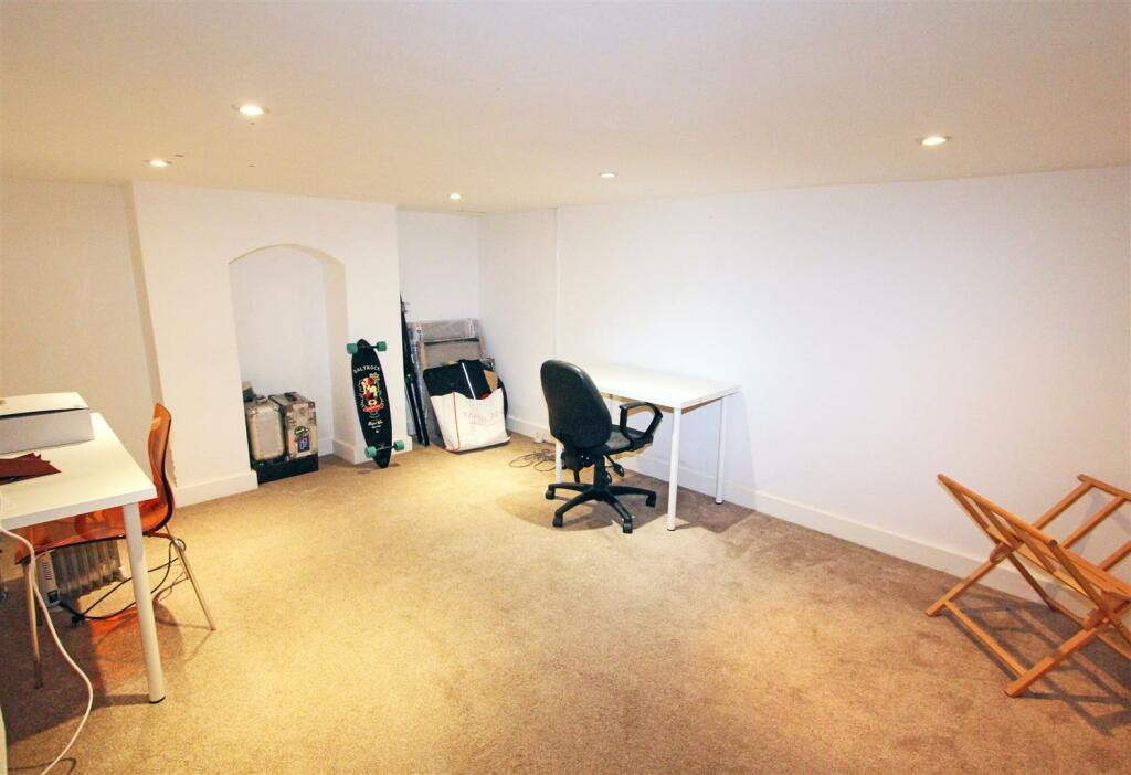 IMG_3096 basement.jpg