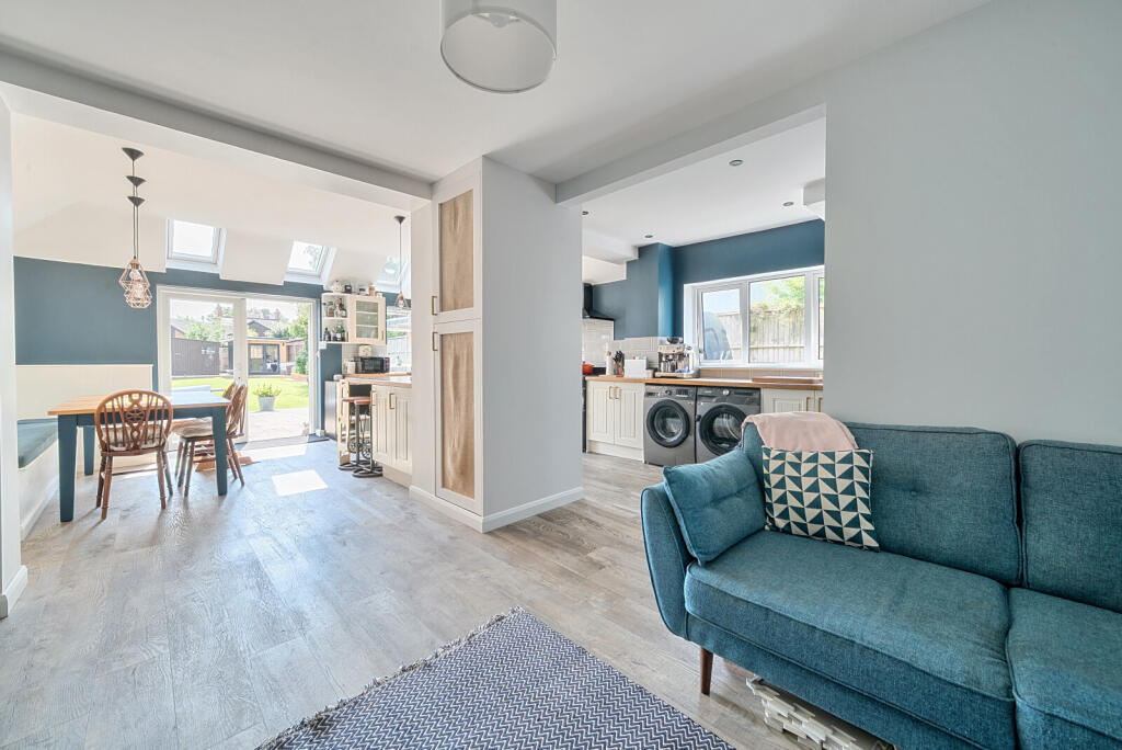 1310583-7-6850406...