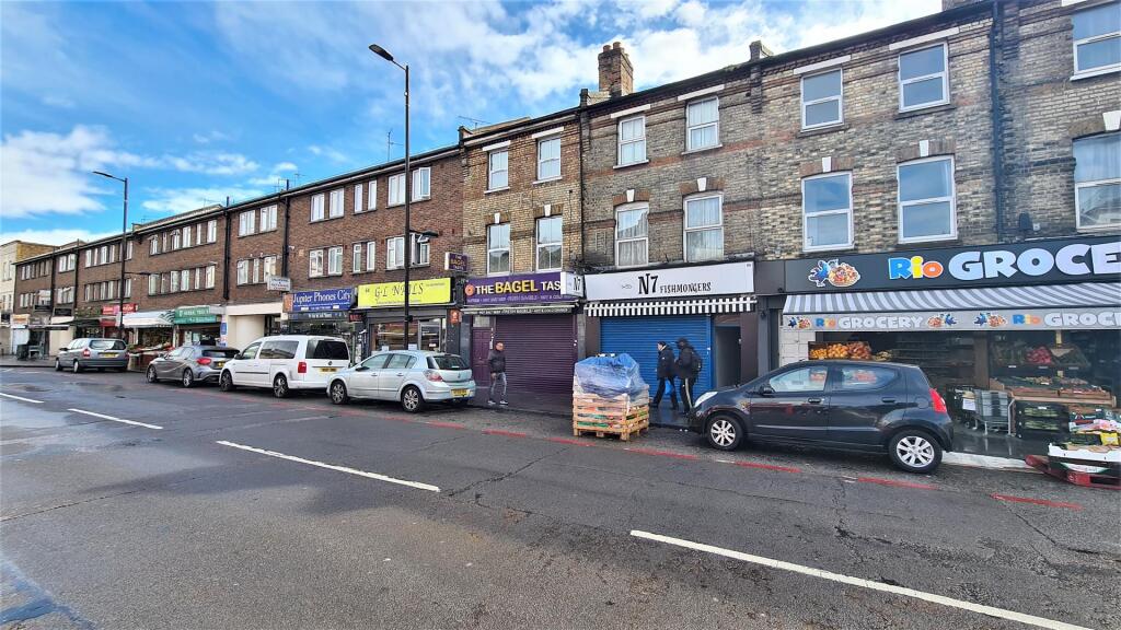 Seven Sisters Rd N7