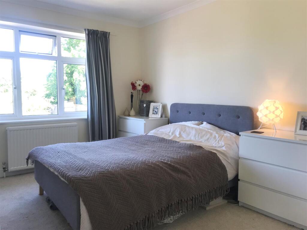 Bed 2.JPG