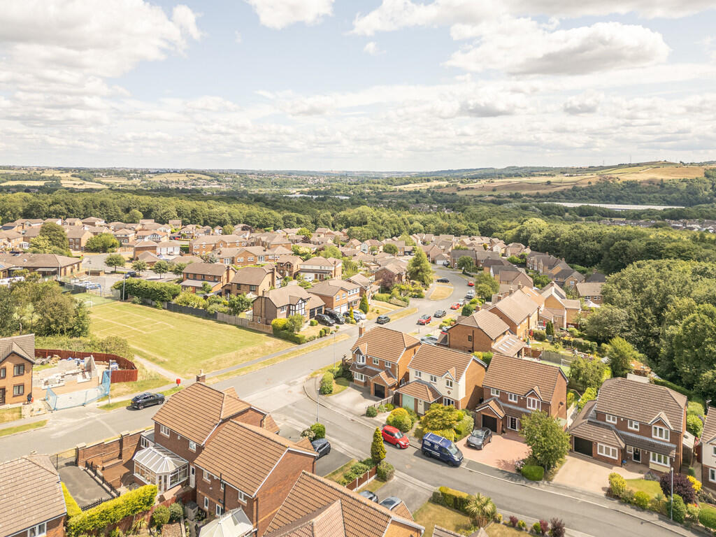 51 - 18 Grantley ...