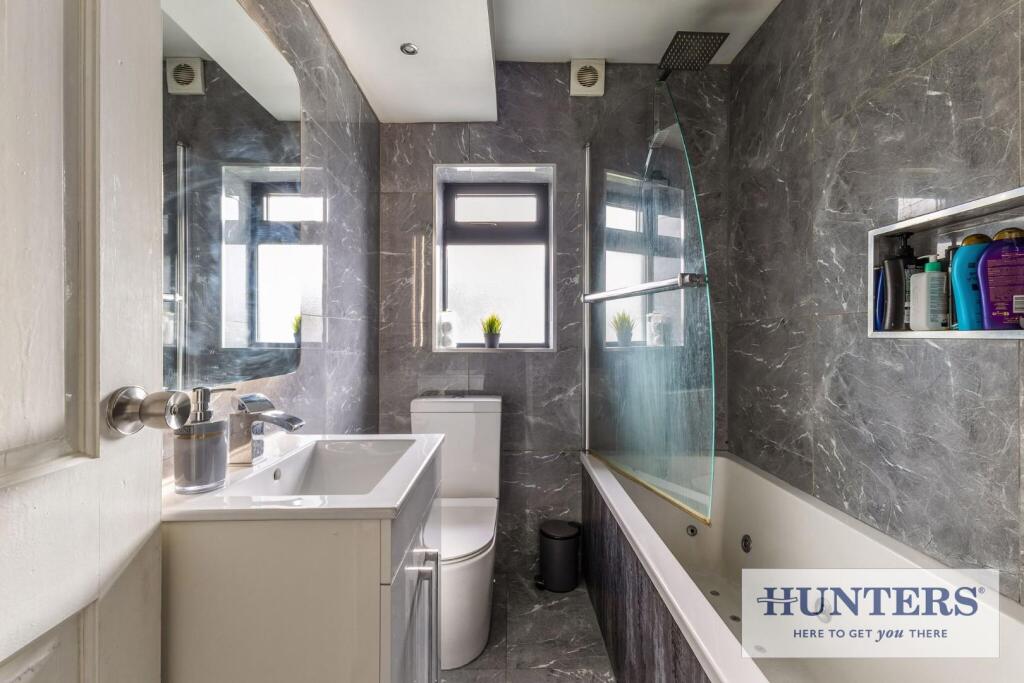 96295_41 Glenmere Mount Yeadon (23) - Copy_low.jpg