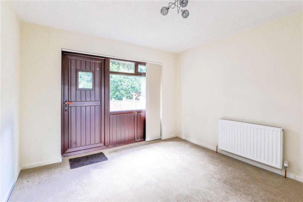 Dining/Bedroom