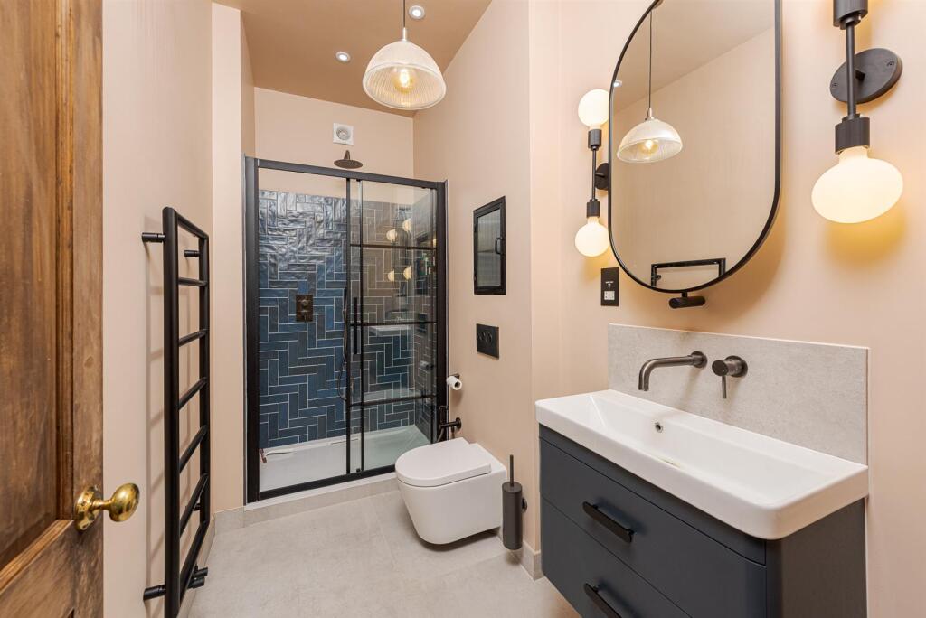 Hammersmith Grove 145 LGF-2-2. Low Res.jpg