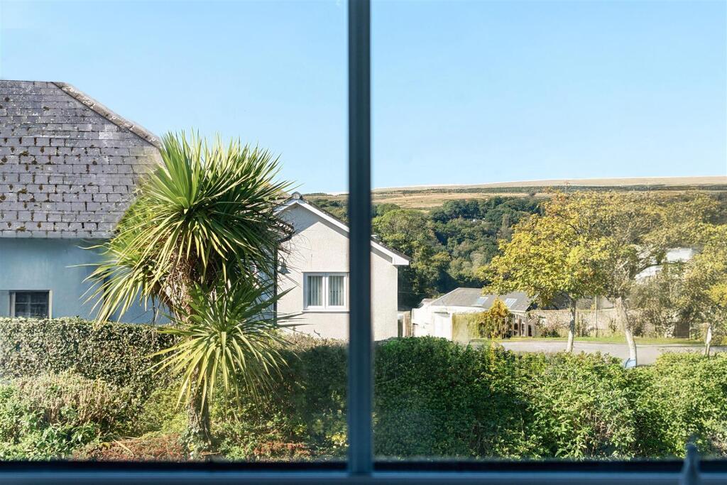 Smallridge View bl.jpg