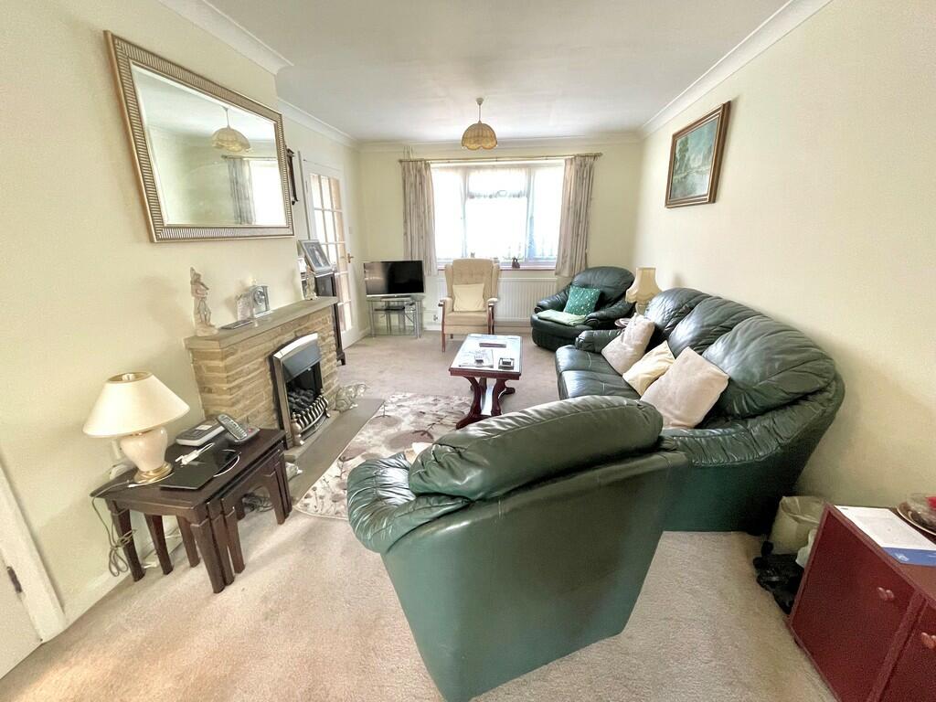 3b Fitzalan Road ...
