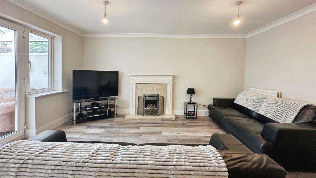 4498dbce--4CA6-AF3B-24C1E923EB9E-66306-0000156CE7D