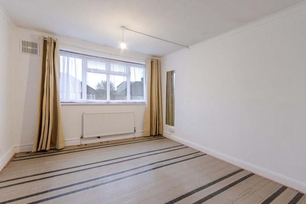 Bedroom 1a