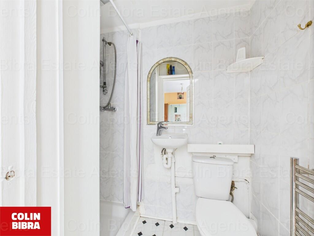 CAM04175G0-PR0028...