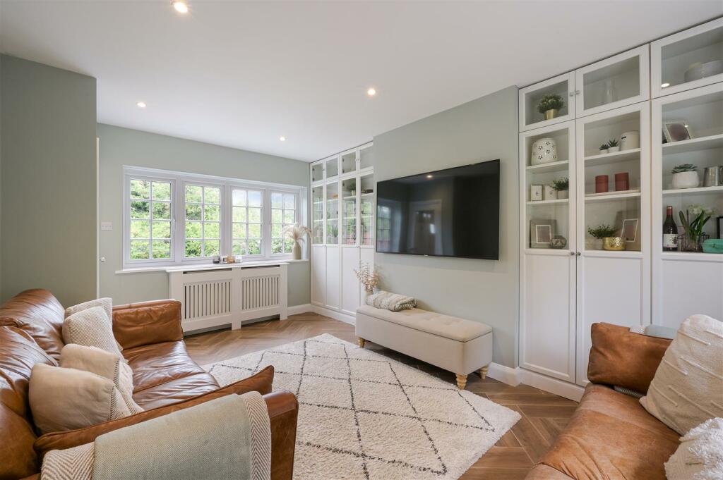 THE WILLOWS (23).jpg