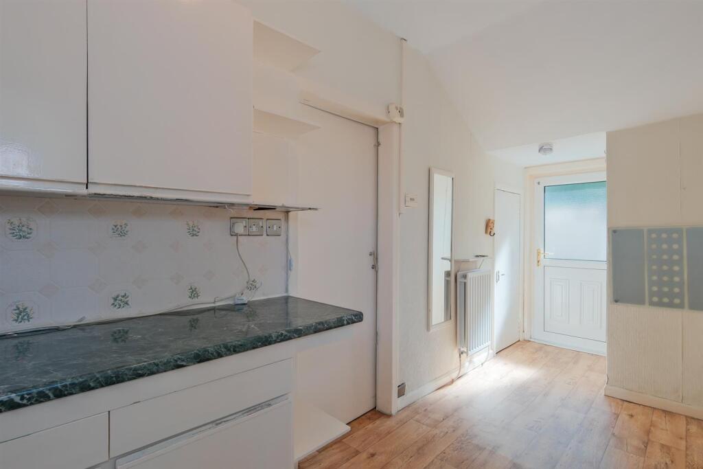 009-56 Waverley Drive Wishaw, ML2 7JW.jpg