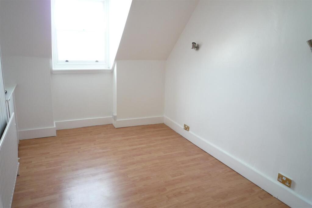 Bedroom.JPG