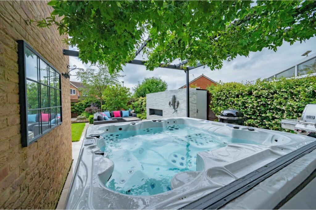Hot Tub