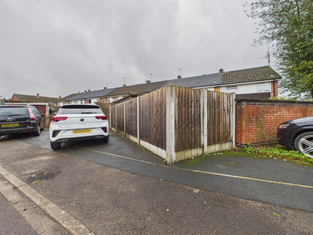 parking space to the rear