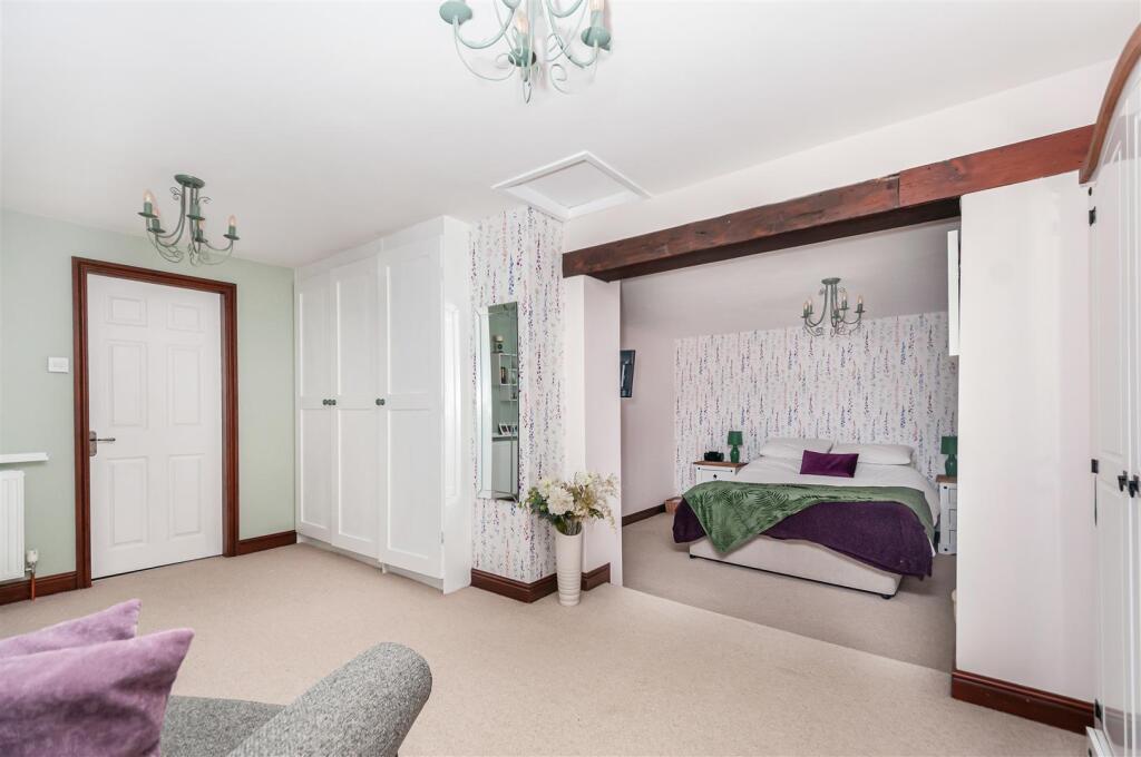 MASTER SUITE