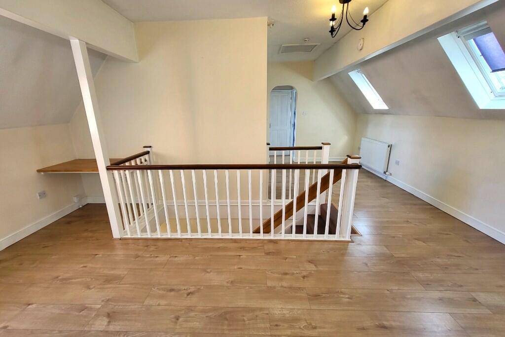 Living &amp; Dining (4)