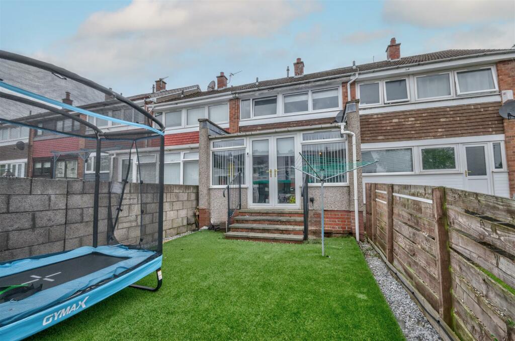 48 brackens Road Dundee-12.jpg